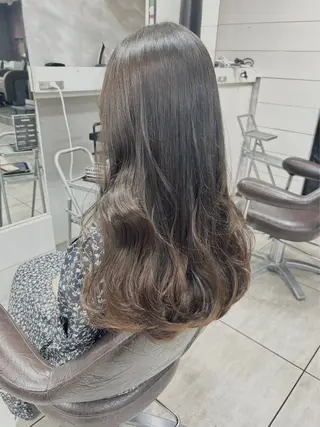 ロング レイヤー/艶髪カラー 森本くるみのヘアスタイル