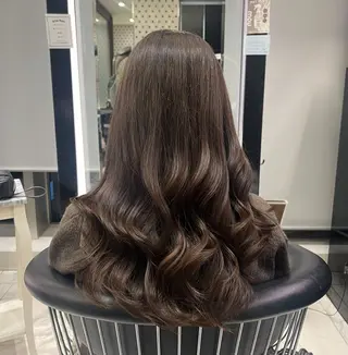 ロング カラー コテ巻きパーマ💙 シノヤユイのヘアスタイル