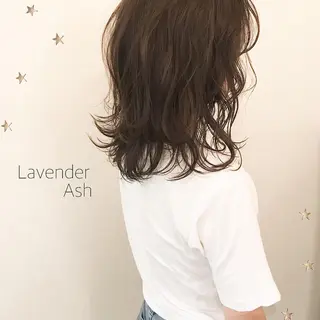 ミディアム カラー 市川 千夏のヘアスタイル