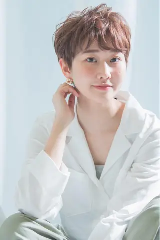 ショート カラー 星 沙織のヘアスタイル