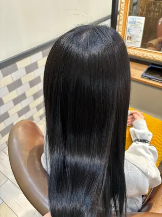 セミロング 古屋 澪 艶髪✨縮毛矯正のヘアスタイル