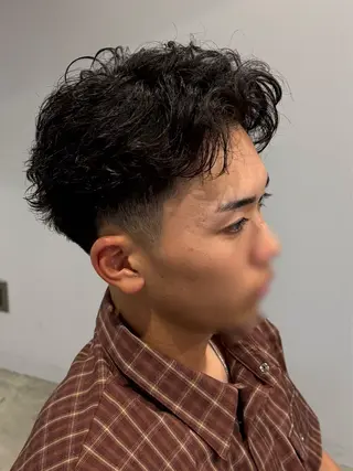 ショート パーマ メンズ 高橋 奎太のヘアスタイル