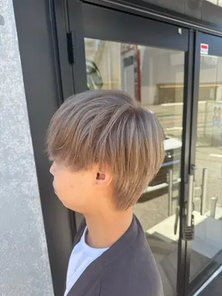 ショート カラー メンズ 佐々木 まゆかのヘアスタイル