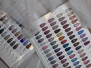 ネイル Nail Rea AZUMIのネイルデザイン