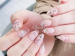 ネイル Queens テイのネイルデザイン
