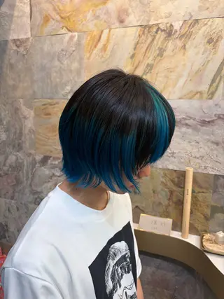 カラー LOA Riaのヘアスタイル