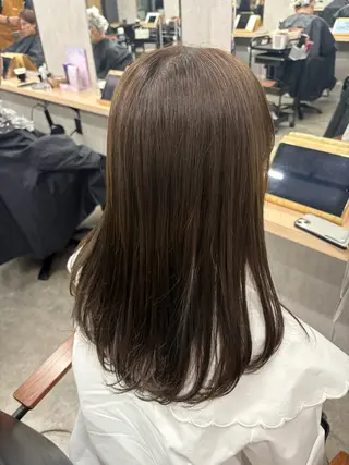 セミロング 中田 汐梨のヘアスタイル