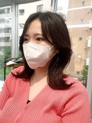 ミディアム カラー パーマ ヘアアレンジ メンズ キッズ ネイル マツエク・マツパ アイブロウ 似合せレイヤー/ 柔らか透明感カラーのヘアスタイル