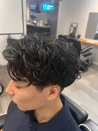 ショート メンズカット、パーマ 特化🔥🌊瀬川竜生のヘアスタイル