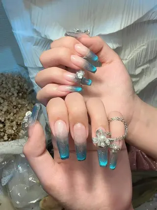 ネイル babarla Nailのネイルデザイン