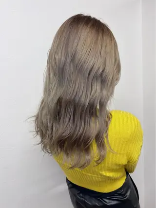 セミロング カラー ヘアアレンジ Sol plusのヘアスタイル