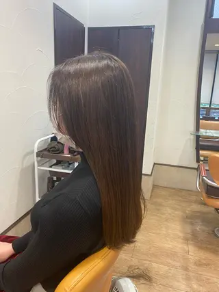 ロング カラー サプリームヘア 飯田みち瑠のヘアスタイル