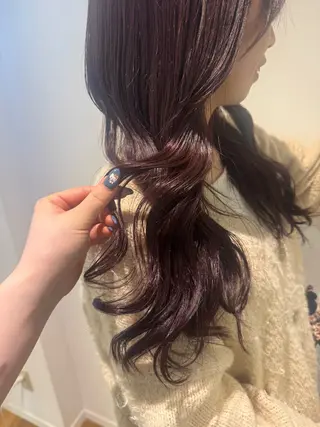 カラー 吉留 文月のヘアスタイル