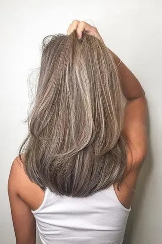 ロング カラー パーマ ヘアアレンジ Device ディバイスのヘアスタイル
