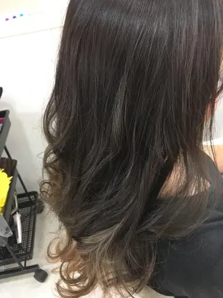 セミロング ロング カラー 髪質改善 中川　翔のヘアスタイル