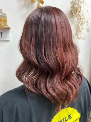 カラー ブリーチカラー HAZUKI🦖のヘアスタイル