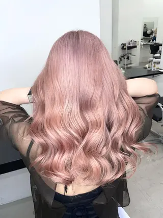 ロング カラー 佐藤 まいらのヘアスタイル