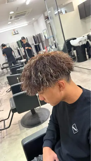 カラー パーマ メンズ eraアメ村店 ヒイロのヘアスタイル