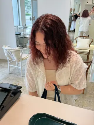 ミディアム パーマ 𝘚𝘶𝘻𝘶 𓂃𓈒𓏸のヘアスタイル
