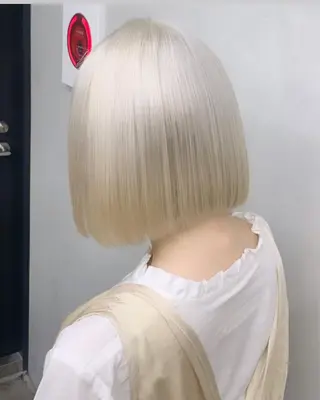 ミディアム カラー 赤みゼロ/透明感 カラー🌿KANTAのヘアスタイル
