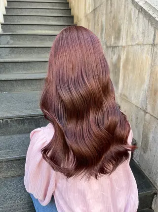 カラー 艶カラー🦖 🤍SARAのヘアスタイル