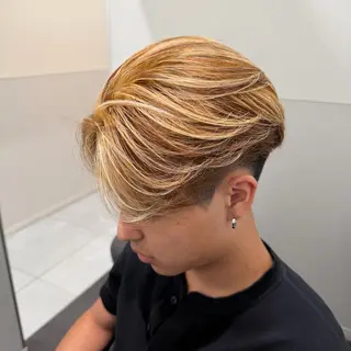 ミディアム カラー メンズ 💈原宿指名No.1 センターパート💈のヘアスタイル