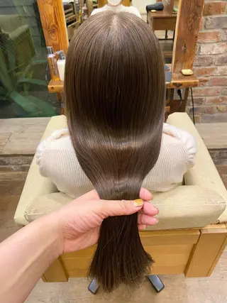 ロング カラー 【仙川】 セリナ‎のヘアスタイル