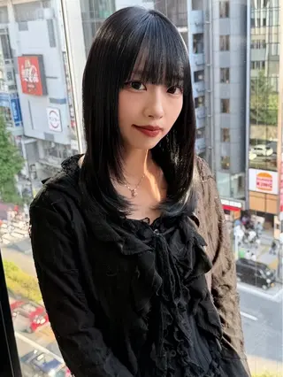 ミディアム オオタ レイジュのヘアスタイル