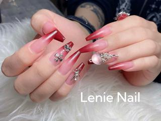 ネイル Lenie Nail Salonのネイルデザイン