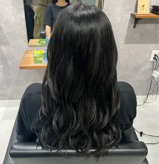セミロング カラー 萩原 一葉のヘアスタイル