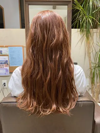 ロング カラー 植野 世名のヘアスタイル