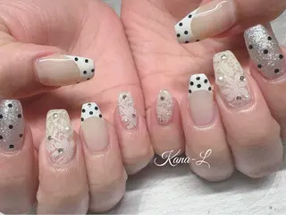 ネイル 芦辺 香奈のネイルデザイン