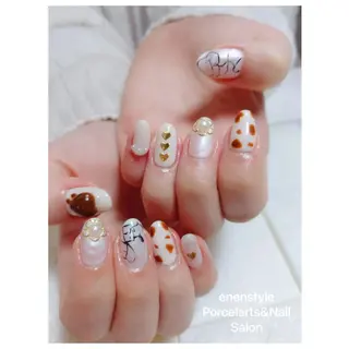 ミディアム ネイル 🐾enen style 🐾のネイルデザイン