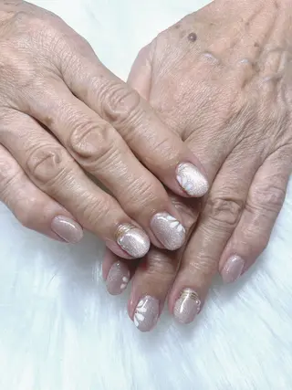 ネイル レイレア ネイルルームのネイルデザイン