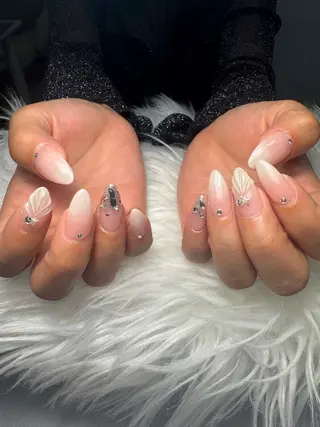 ネイル Anmi Nail 新宿のネイルデザイン