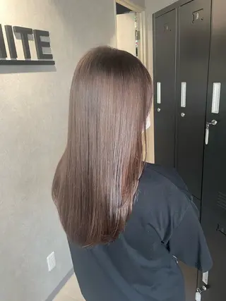 ロング _WHITE 佐伯 碧のヘアスタイル