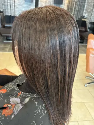 カラー 沖本 あやののヘアスタイル