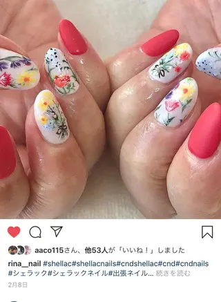 ネイル 手塚 里奈のネイルデザイン