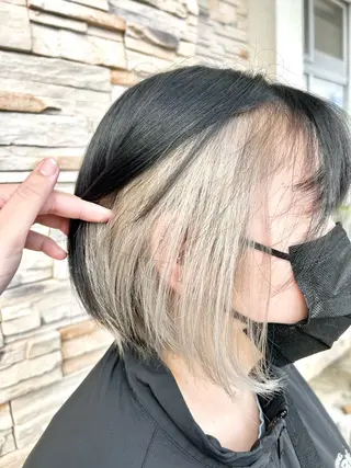 カラー TERUYA shionのヘアスタイル