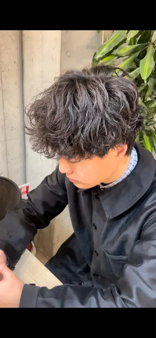 セミロング パーマ メンズ メンズ縮毛矯正 細谷碧海のヘアスタイル