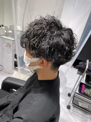 ショート カラー パーマ ヘアアレンジ メンズ キッズ ネイル マツエク・マツパ アイブロウ スパイキー/フェザー /波巻き/かいとのヘアスタイル