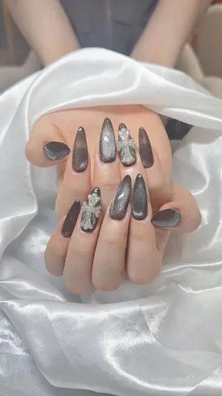 ネイル KIRA LILYのネイルデザイン