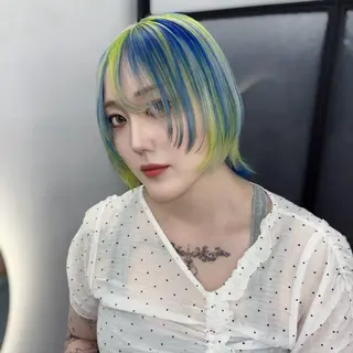 ミディアム カラー Ren. 🦋デザインカラーのヘアスタイル