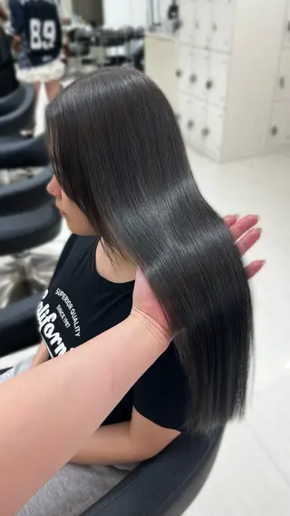 ロング カラー ヘアアレンジ 韓国レイヤー&ピンク 艶髪🩶maikoのヘアスタイル