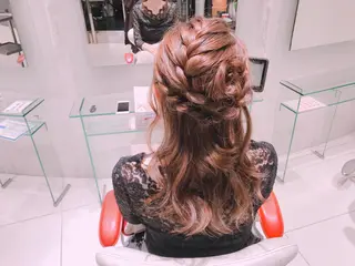 ヘアアレンジ YUI𓍯ｴｸｽﾃ /ﾆｭｱﾝｽｶﾗｰのヘアスタイル