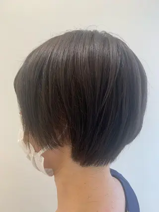 ショート 川上 美咲のヘアスタイル