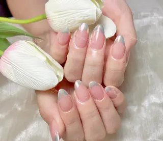 ネイル 🦋 Queenieのネイルデザイン