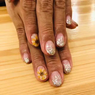 ネイル NAIL Alaia SHIORIのネイルデザイン