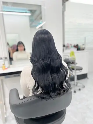 ロング カラー パーマ ヘアアレンジ 透明感ブリーチカラー 🌈TOMOHIROのヘアスタイル