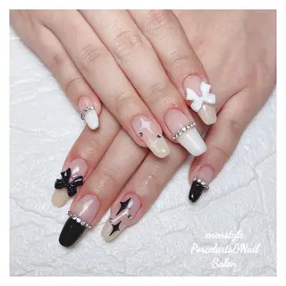 ミディアム ネイル 🐾enen style 🐾のネイルデザイン